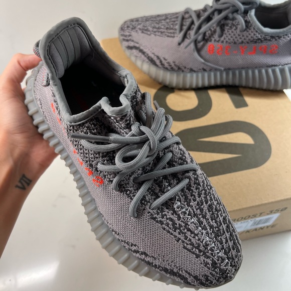 YEEZY BOOST 350 V2 Beluga 2.0 - Picture 3 of 11